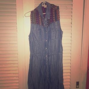 Jean dress with printed shoulder